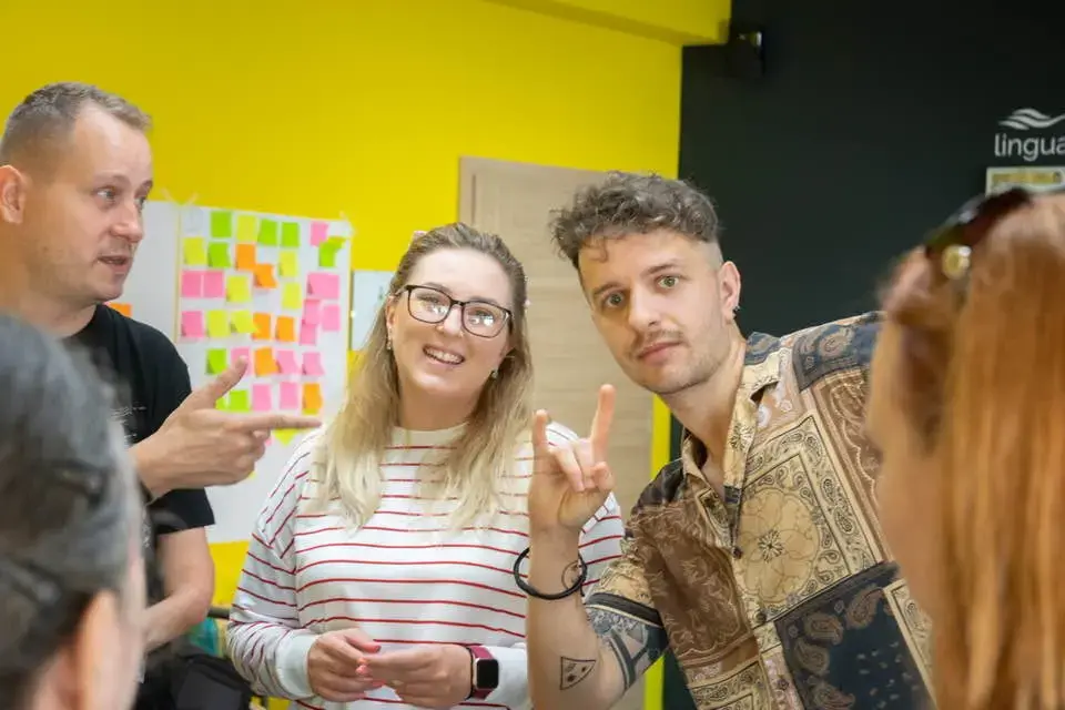 Get_Involved_muzi na obrazku